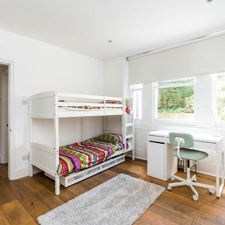Fantastic 3 Bedroom Flat West Hampstead Londres Exterior foto