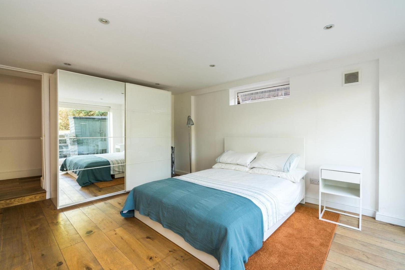 Fantastic 3 Bedroom Flat West Hampstead Londres Exterior foto